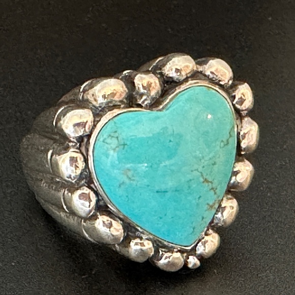 Dian Malouf Turquoise Heart Cocktail Ring - Picture 1 of 8